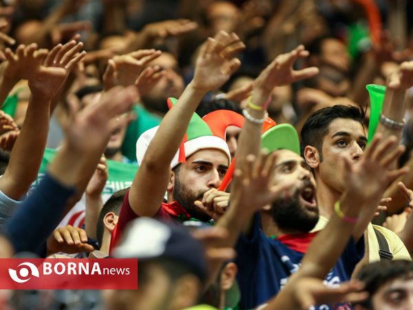در حاشیه روز نخست لیگ جهانی والیبال