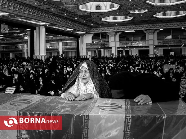 مادری فرزند خود را هدیه کرد