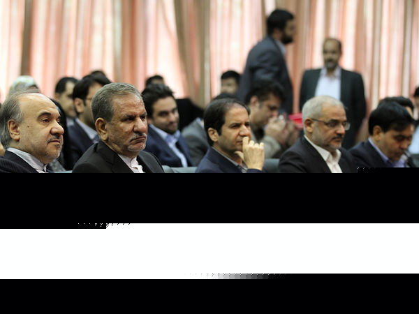 نشست روسای مجامع سازمان های مردم نهاد کشور وجوانان احزاب با حضور معاون اول رییس جمهوری