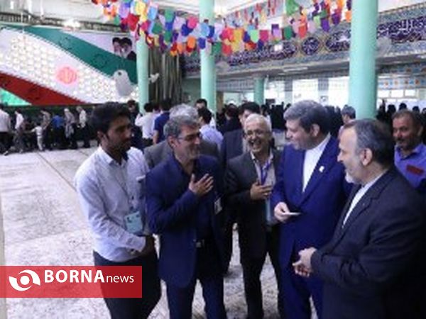بازدید استاندار خراسان رضوی از روند رای گیری استان