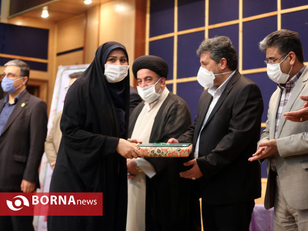 آیین تجلیل از خبرنگاران و عکاسان خبری بخش کشاورزی فارس در شیراز