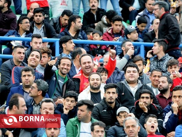 دیدار تیم پیکان- پرسپولیس