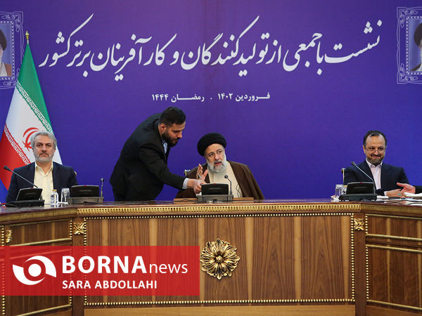 دیدار جمعی از تولیدکنندگان و کارآفرینان با رئیس جمهوری