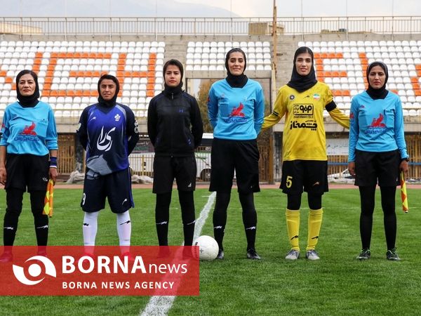 دیدار تیم های فوتبال سپاهان و پیکان البرز