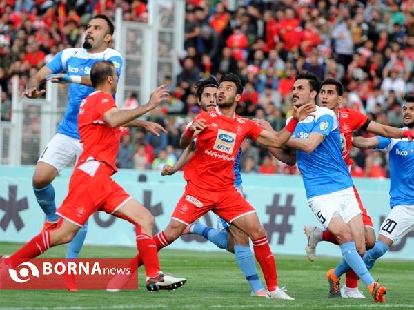 دیدار تیم پیکان- پرسپولیس
