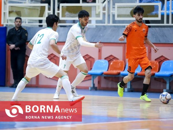 دیدار تیم های فوتسال آلومینیوم - تن تاک