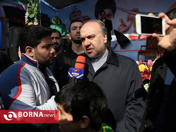راهپیمایی ۲۲ بهمن -۲