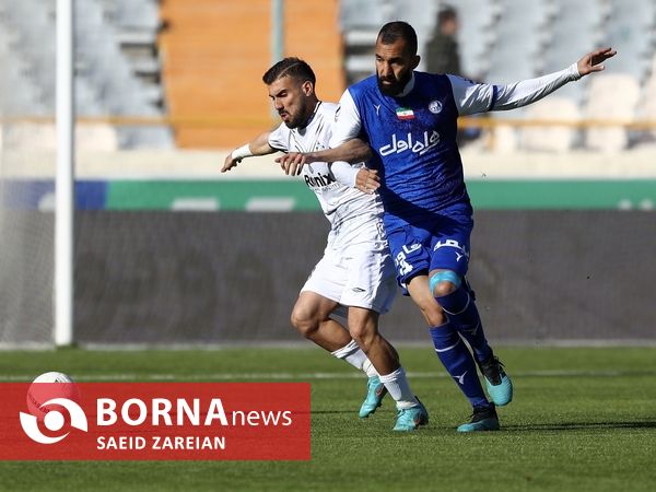 دیدار تیم های استقلال تهران - ملوان بندر انزلی