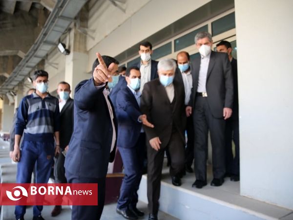 بازدید وزیر ورزش و جوانان از ورزشگاه پارس شیراز