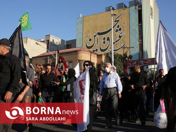 پیاده روی جاماندگان اربعین در تهران