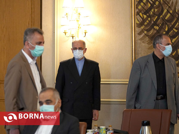 نشست مدیران شرکت های ایرانی با وزیر امور خارجه