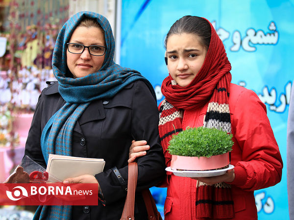 تکاپوی خرید لوازم سفره هفت سین در مشهد