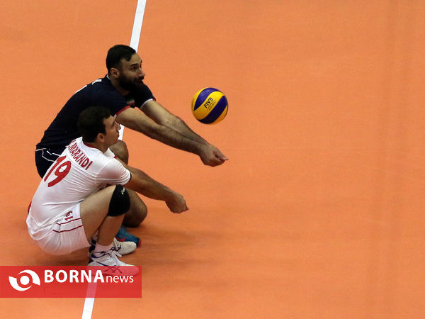 دیدار تیم های می والیبال ایران - لهستان