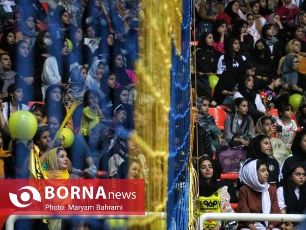 دیدار تیم های هندبال سپاهان - عمان کلاب