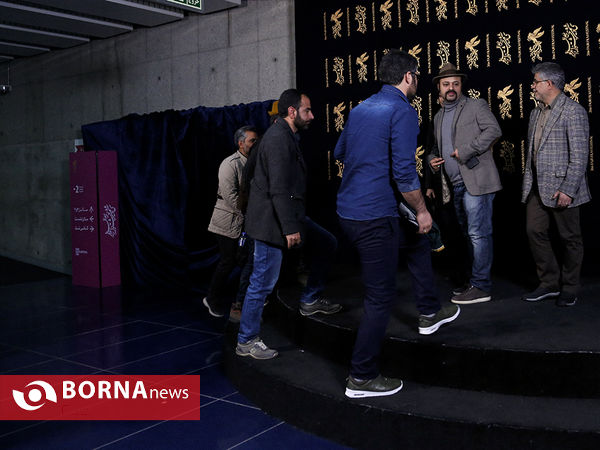حضور عوامل فیلم زنانی با گوشواره های باروتی در آخرین روز جشنواره فیلم فجر کاخ مردمی