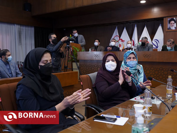 تجلیل از مهین فرهادی زاد