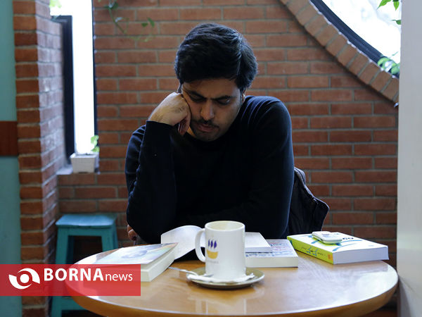 کتابگردی لوریس چکناواریان