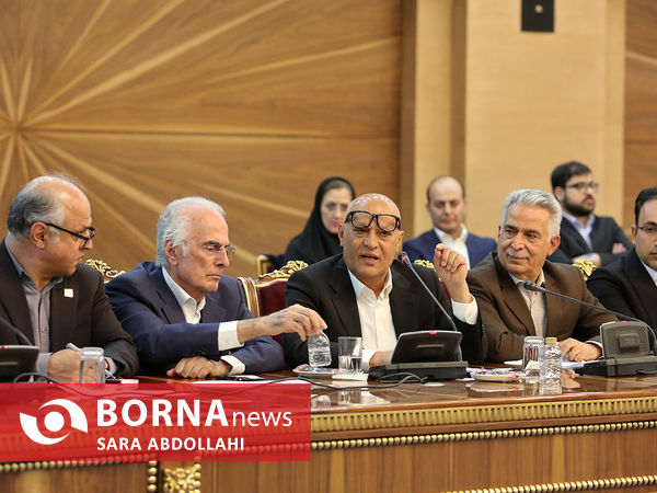 دیدار جمعی از تولیدکنندگان و کارآفرینان با رئیس جمهوری