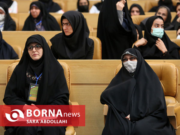 تجلیل از بانوان مدال آور ورزش ایران با حضور رییس جمهور