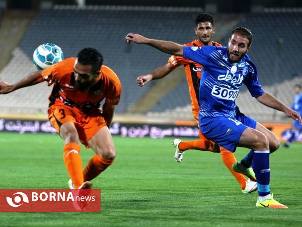 دیدار تیم های استقلال تهران - مس کرمان