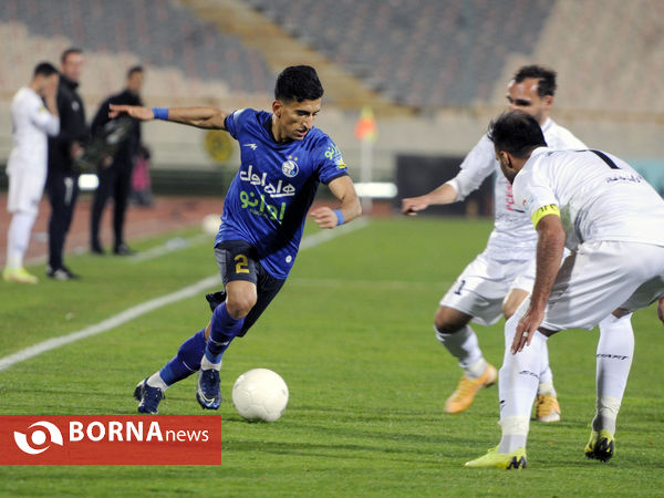 دیدار تیم های استقلال و ذوب آهن