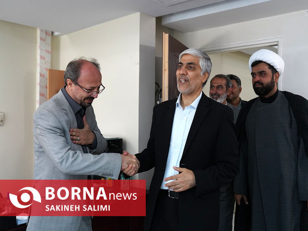  بازدید کیومرث هاشمی از ساختمان شماره ۲ وزارت ورزش و جوانان 
