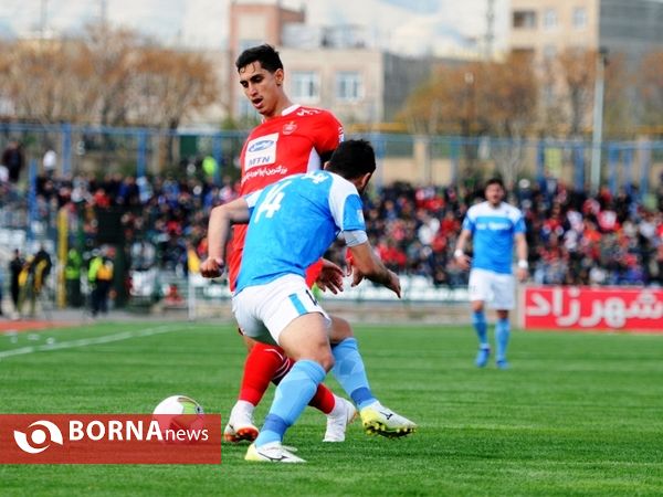 دیدار تیم پیکان- پرسپولیس