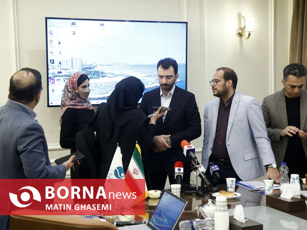 نشست خبری مدیر عامل منطقه آزاد کیش