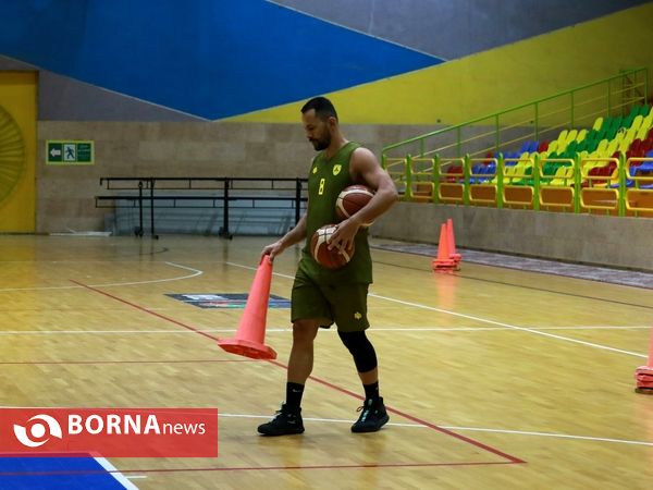 تمرینات تیم بسکتبال پالایش نفت آبادان