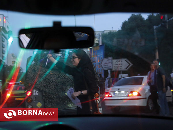 تبلیغات خیابانی هواداران نامزدهای ریاست جمهوری