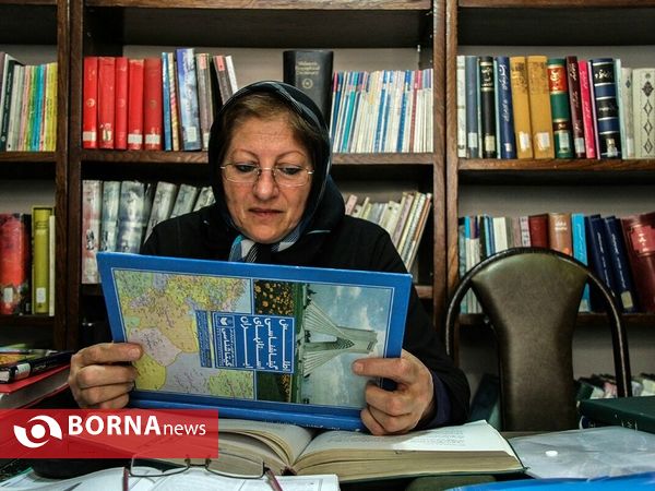 کتابگردی احمد مسجد جامعی