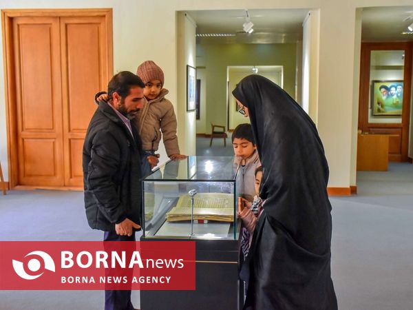 نمایشگاه «نگارستان  روح الله»