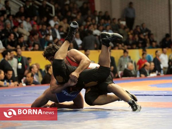 حضور وزیر ورزش و جوانان در مسابقات کشتی پهلوانی نوجوانان قهرمانی کشور