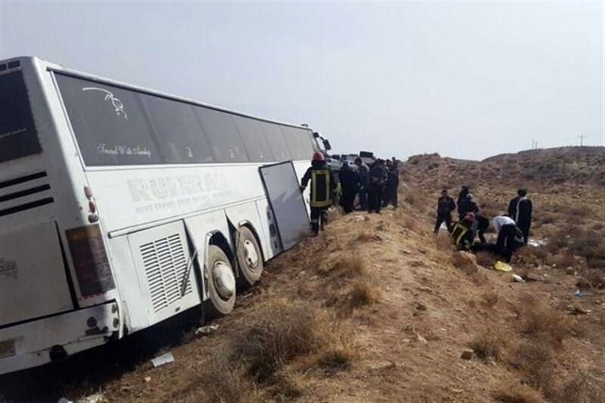 18 مصدوم بر اثر انحراف اتوبوس زایران کربلا محور آبادان به ماهشهر