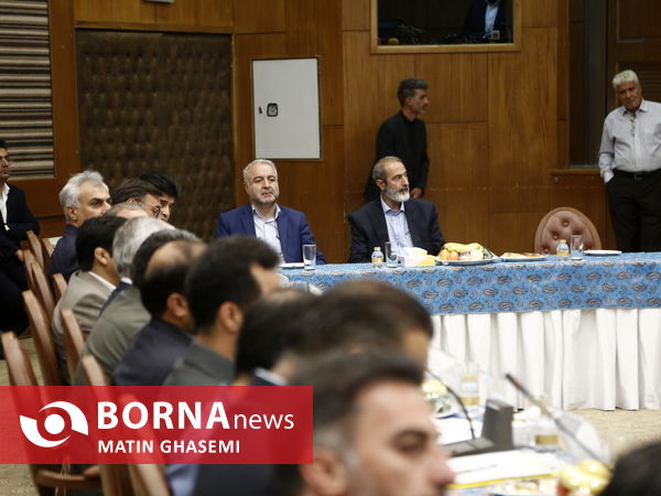 نشست مدیران کل ورزش و جوانان استان ها با سرپرست وزارت ورزش و جوانان