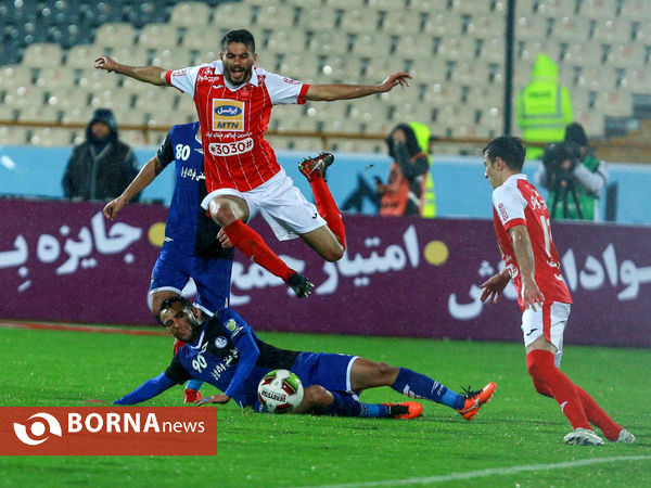 دیدار تیم های پرسپولیس تهران - استقلال خوزستان