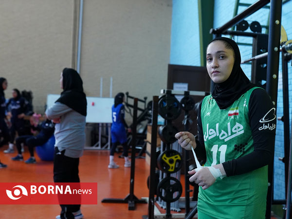 تمرین تیم ملی والیبال نوجوانان و بزرگسالان دختران