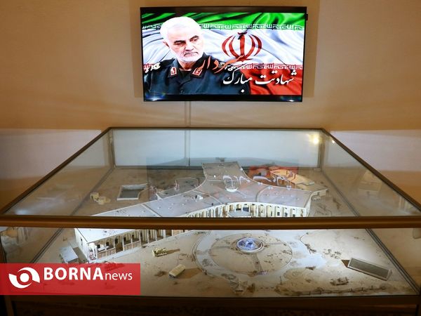 بازدید معاون وزیر بهداشت از آزمایشگاه غذا و دارو آبادان