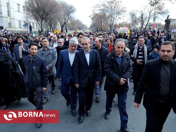 سیل خروشان مردم انقلابی و ولایت مدار تبریز در روز 22 بهمن (2)