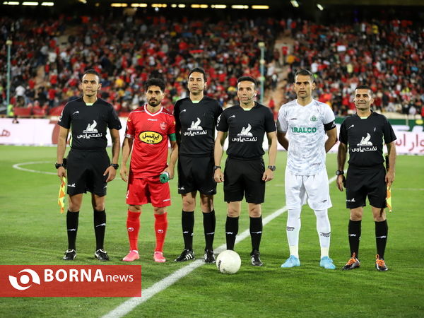 دیدار تیم های فوتبال پرسپولیس - آلومینیوم