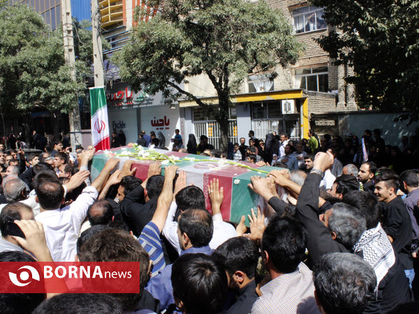 مراسم تشیع پیکر شهدای گمنام در همدان