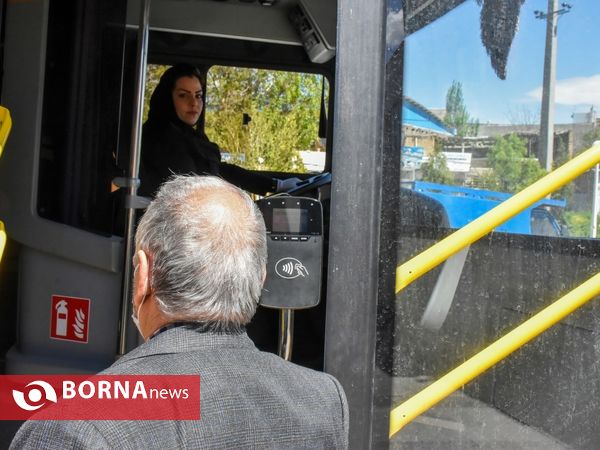 روایت تصویری از زندگی اولین زن راننده اتوبوس در اراک