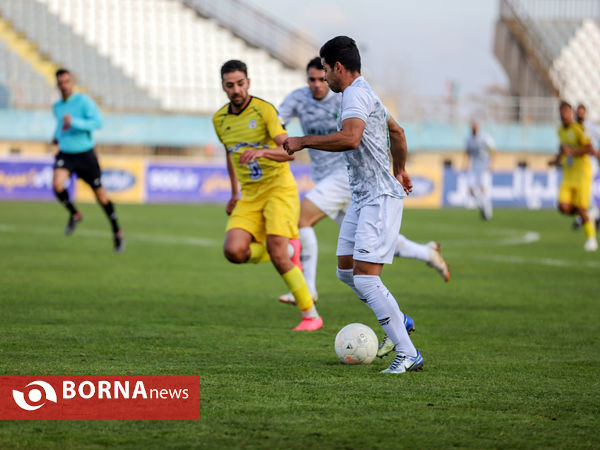 دیدار تیم‌های فوتبال آلومینیوم اراک _ فجر شهید سپاسی شیراز