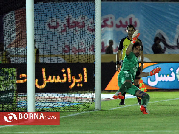 بازی ذوب اهن استقلال تهران در جام حدفی