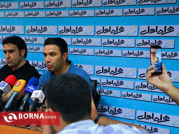نشست خبری مربیان تیم های پرسپولیس و نساجی