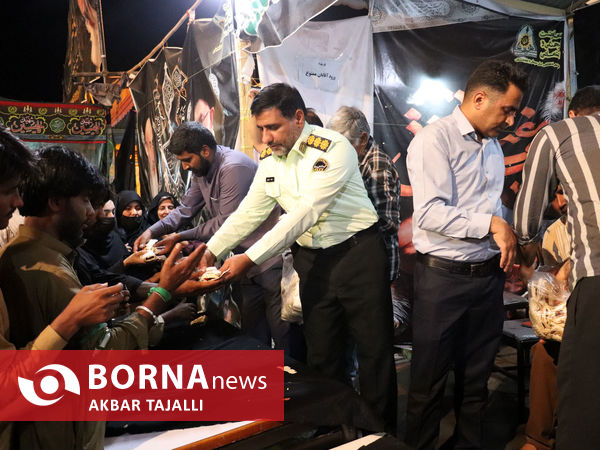 عشق  خدمت به زوار حسینی در مرزهای شرقی