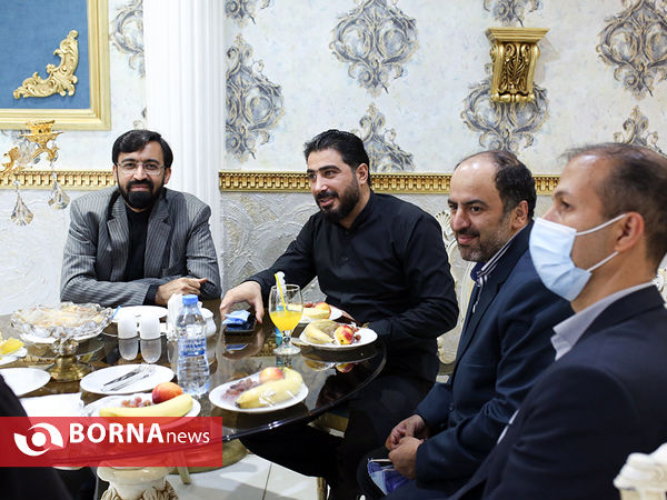 جلسه هم اندیشی با نخبگان و فرهیختگان