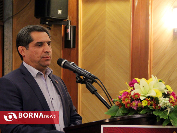 آیین تجلیل از خبرنگاران و عکاسان حوزه تامین اجتماعی در شیراز