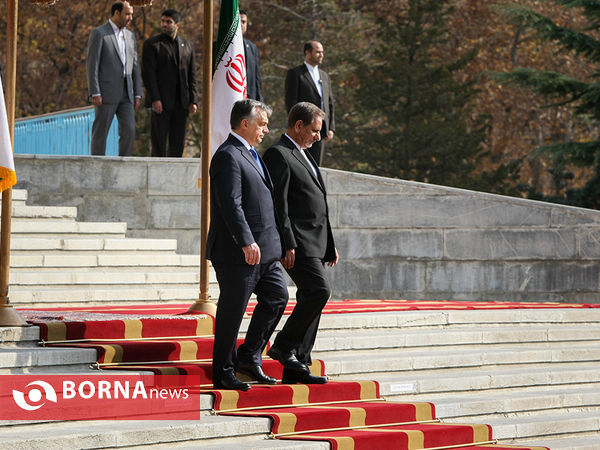 استقبال رسمی جهانگیری از نخست وزیر مجارستان