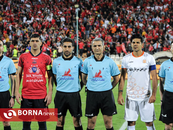 دیدار تیم های فوتبال نساجی - مس کرمان